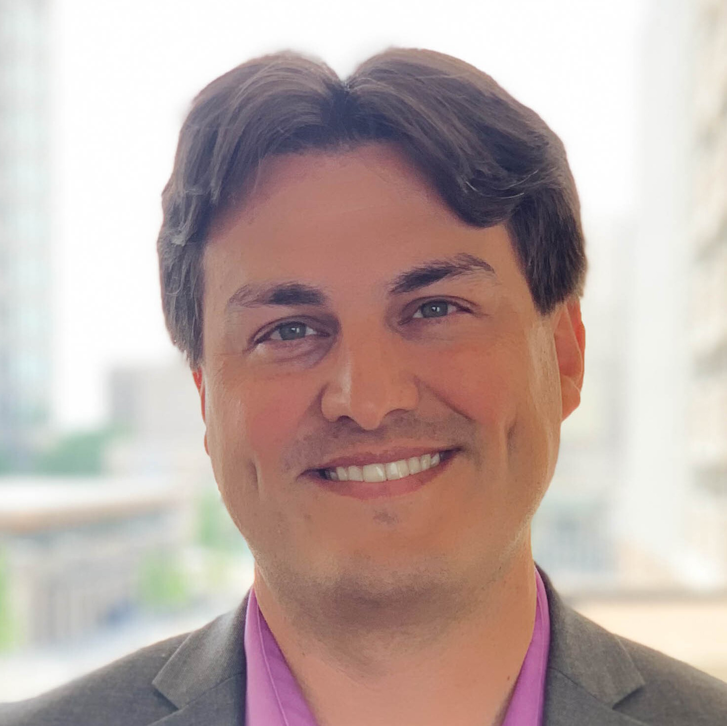 Nathan Estrada博士