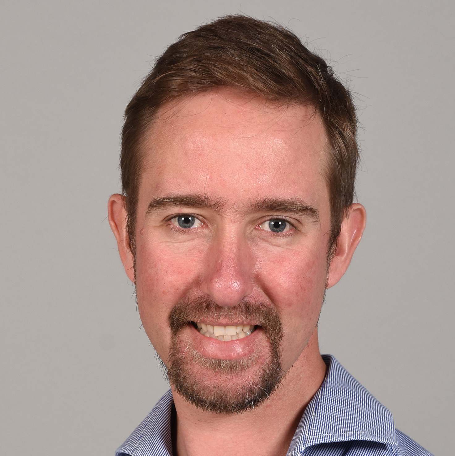 Andrew Vakulin博士